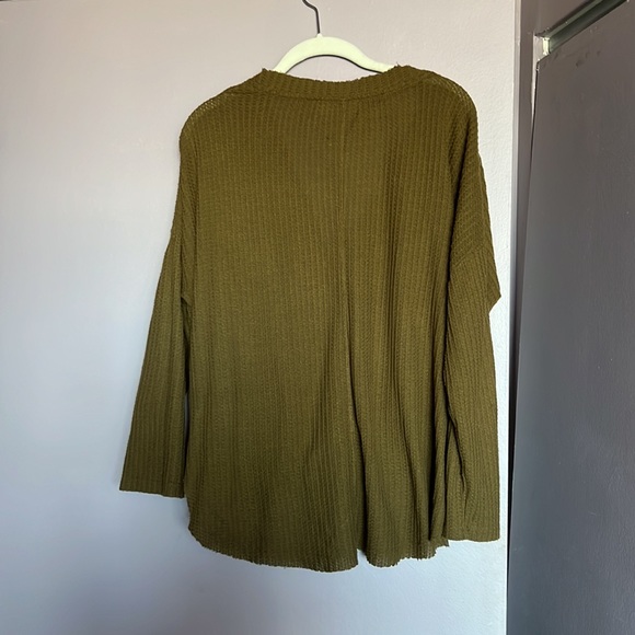 Thermal button down - Picture 2 of 2